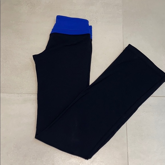 Lululemon Yoga Pants - Picture 2 of 5